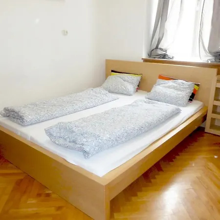 Daire Jakominiplatz *